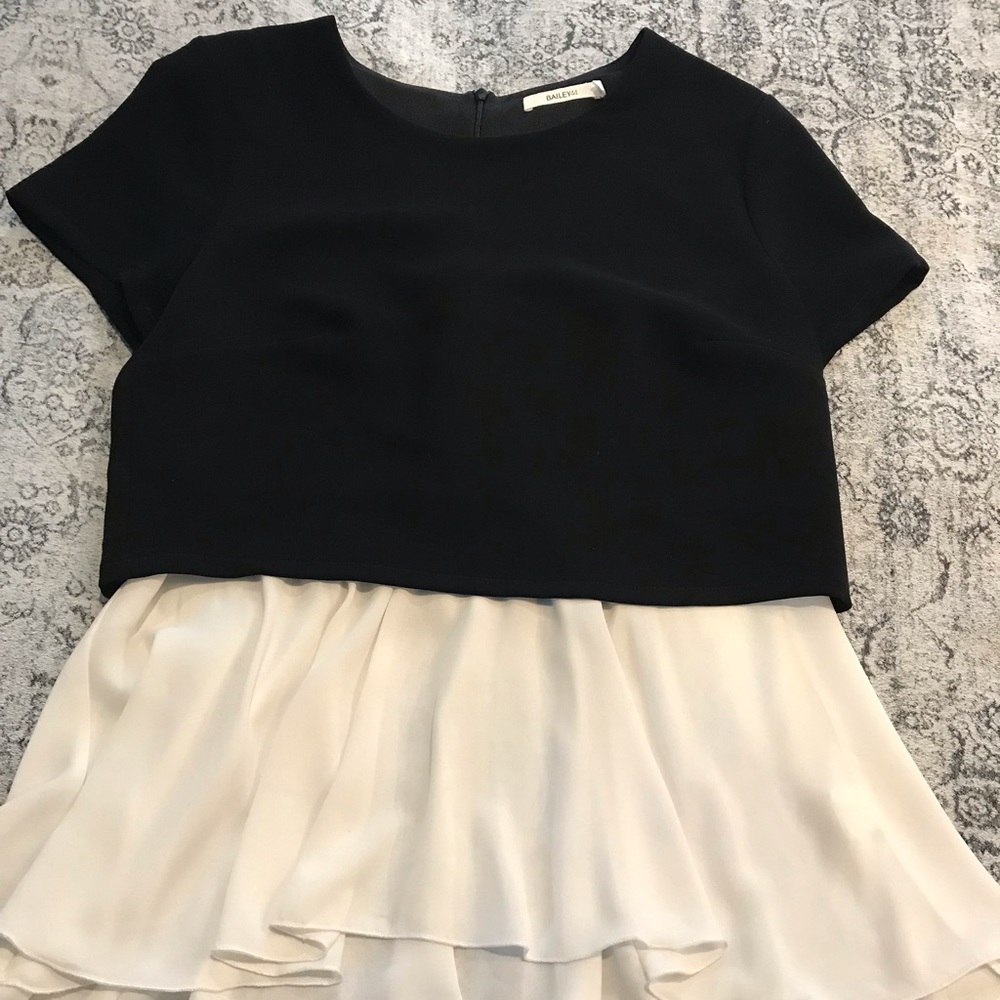 Bailey 44 tiered top M